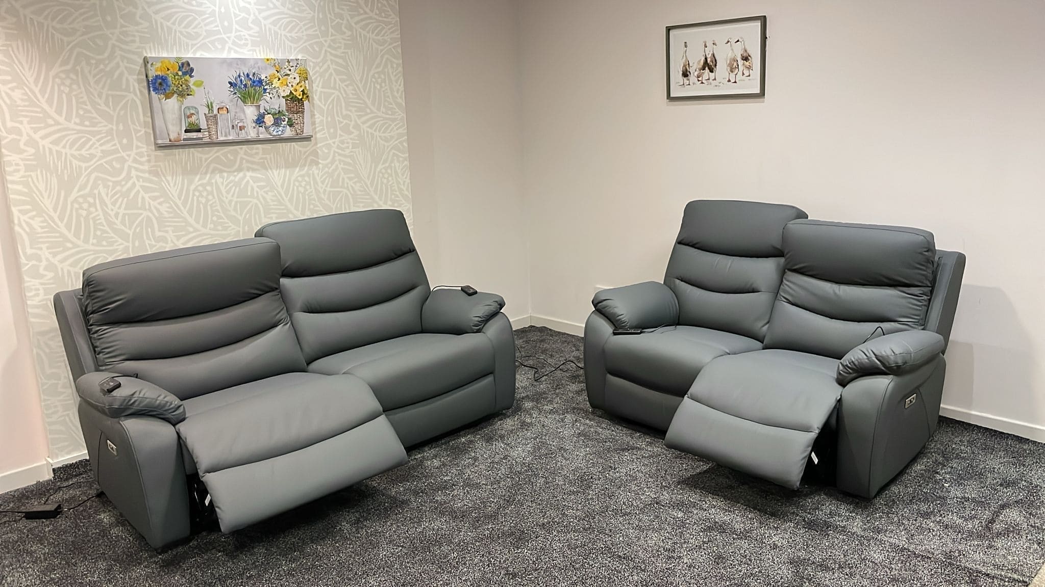 "Bertie" Grey Leather Electric Reclining Massage Sofa Range With Power Headrests & USB Charging Ports For Ultimate Comfort - Image 3