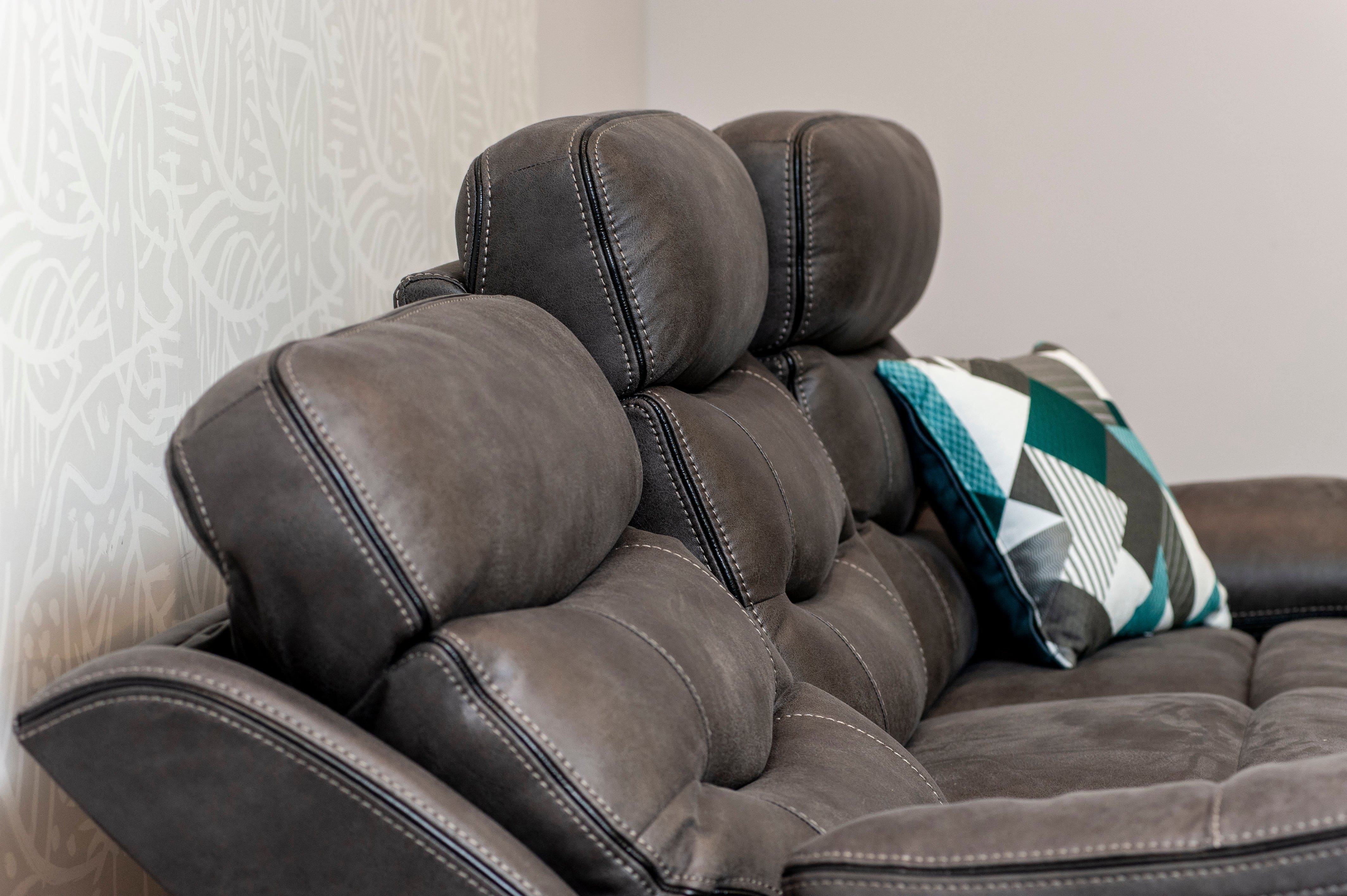 Cinema Sofa | Adjustable Power Headrests | Bluetooth Speakers | Vinson Express Smart Tech 3 Seater Fabric Power Recliner Sofa - Image 4
