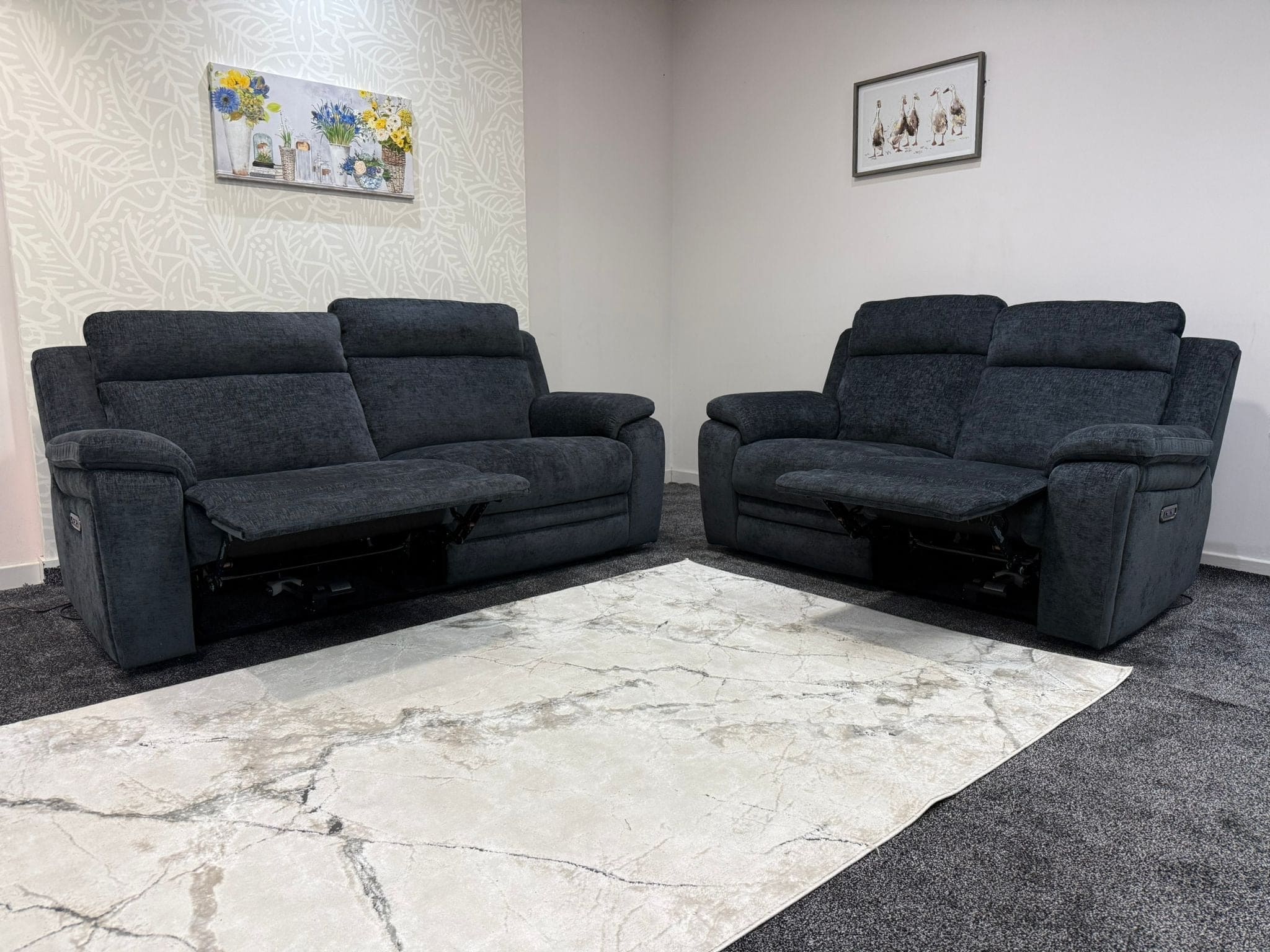 "Barre" Electric / Power Reclining Grey Fabric 3 + 2 Seater Sofa Set - USB Charging Ports - Image 16