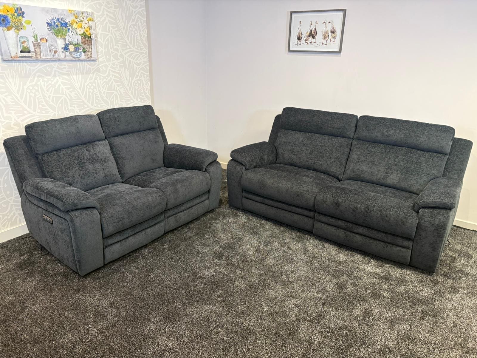 "Barre" Electric / Power Reclining Grey Fabric Sofa Set - USB Charging Ports - Image 14