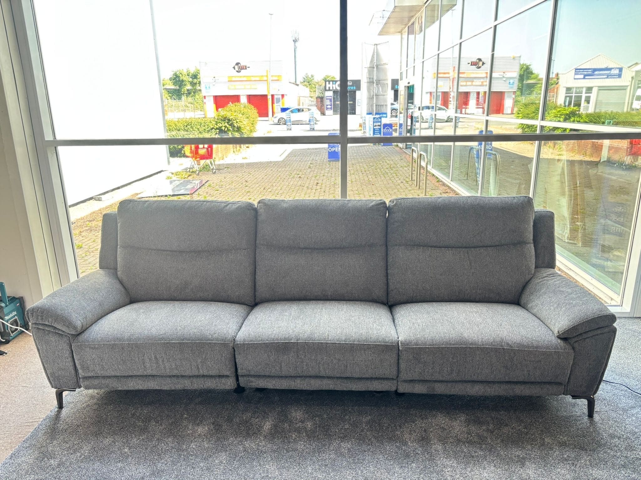 Burton - Charcoal Grey Fabric Electric Reclining 5 Seater + Armchair Sofa Suite Set | USB Ports | Space Saving Recliner - Image 6