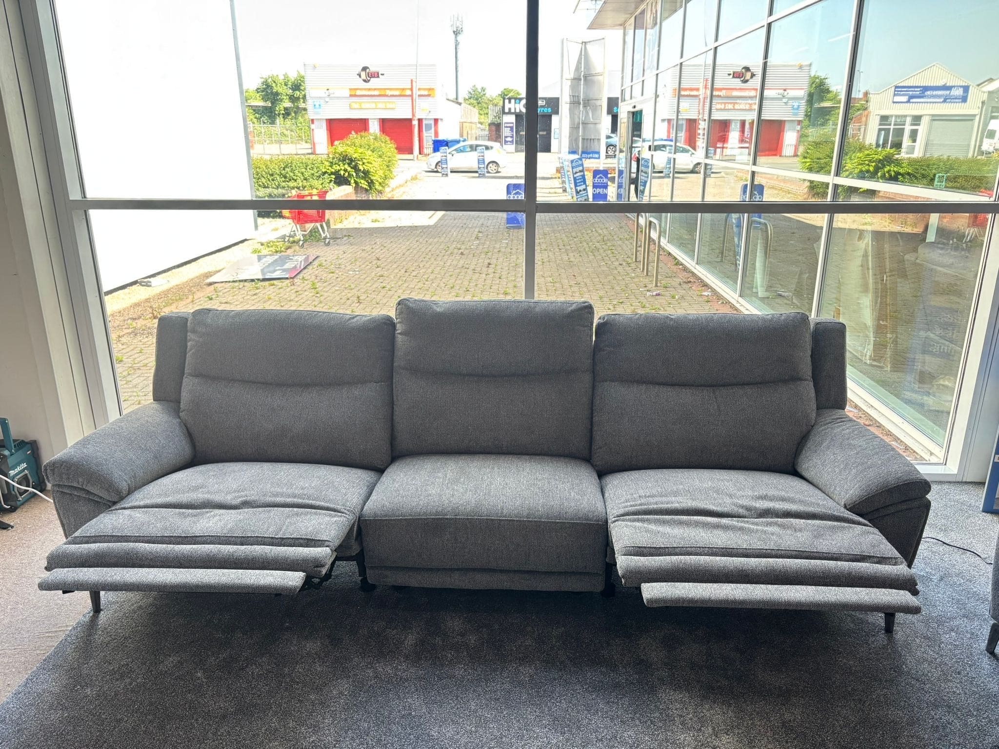 Burton - Charcoal Grey Fabric Electric Reclining 5 Seater + Armchair Sofa Suite Set | USB Ports | Space Saving Recliner - Image 7