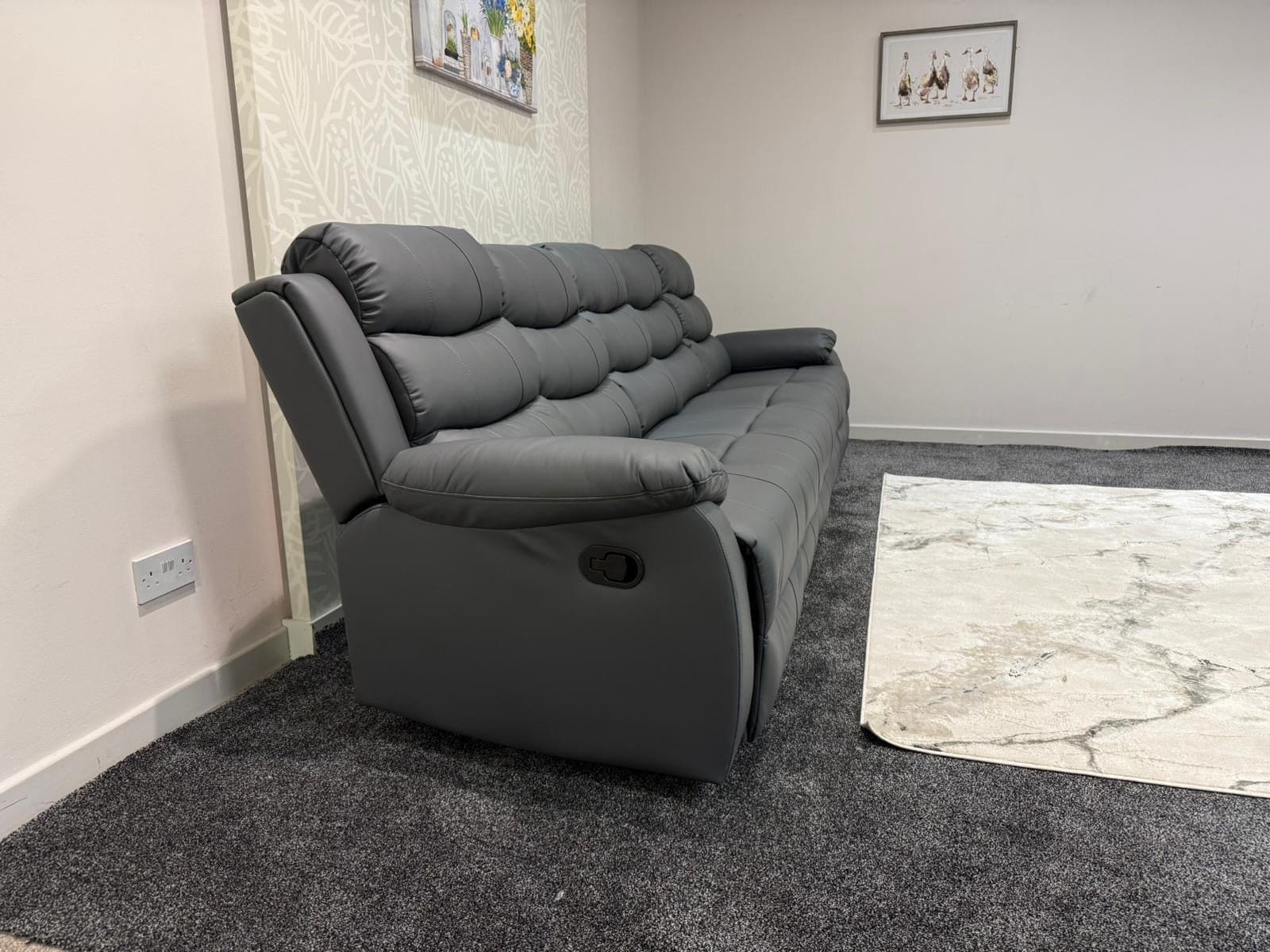 Lando Grey Leather 5 Seater Sofa | Fold Down Tray Table, High Headrest & Seating Position Couch - Image 11