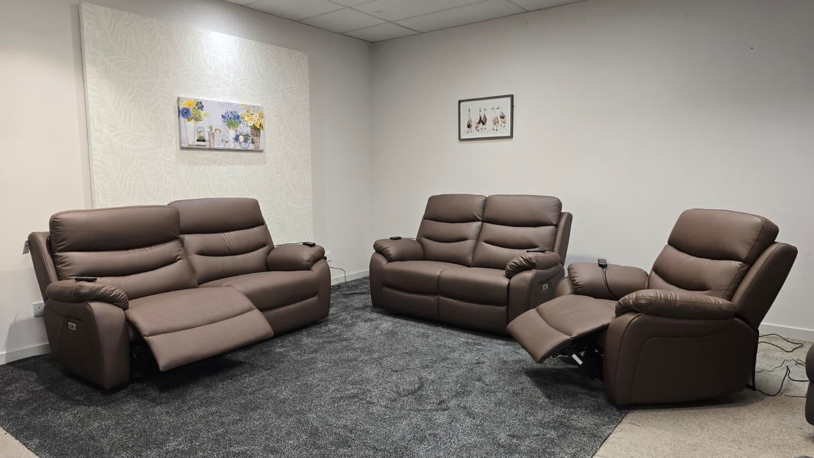 "Bertie" Brown Leather Electric Reclining Massage Sofa Range With Power Headrests & USB Charging Ports For Ultimate Comfort - Image 8