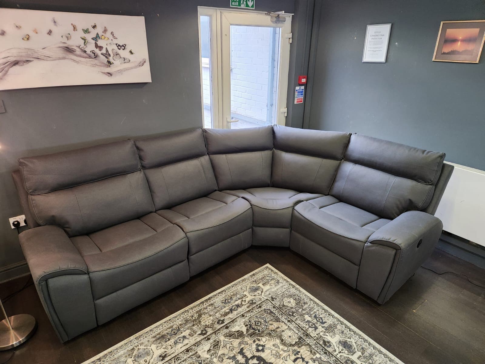 'Ronan' 2c1 Electric Recliner Easy Clean Microfibre Grey Tech Fabric Corner Sofa + USB Charging Ports - Image 6