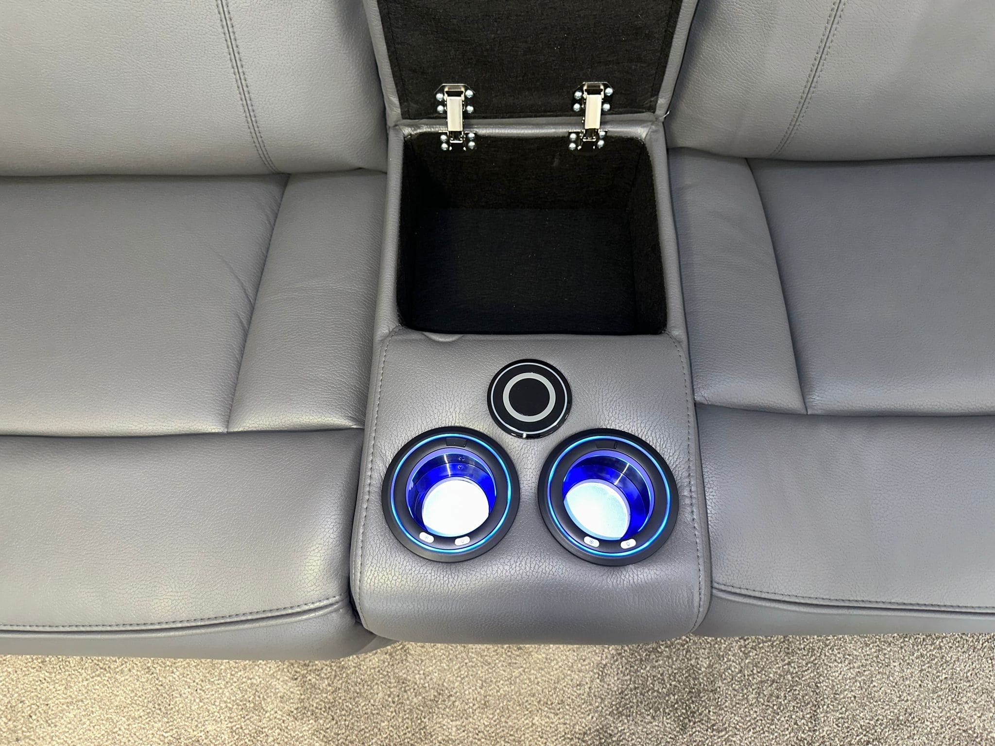 "Ronan"Grey Leather 3C2C Electric Recliner Corner Sofa With Drinks Cooling Cupholders & USB Charging Ports (Reversible) - Image 3